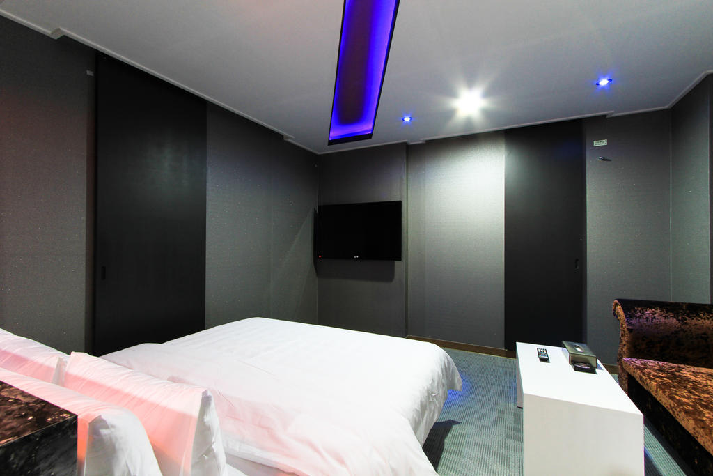 Haeundae Foru Hotel Busan Room photo